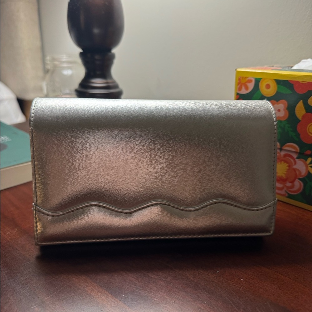 Chic Metallic Women's Clutch